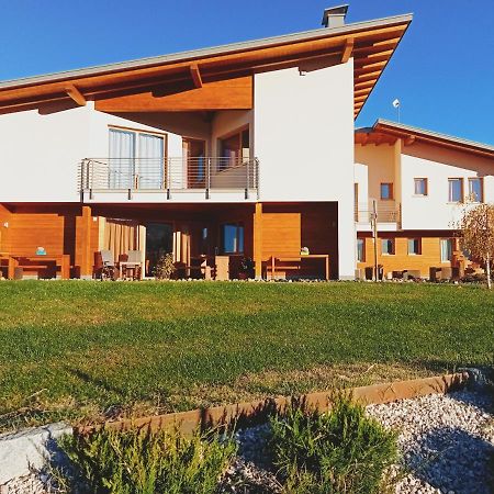Agritur I Colori Bed & Breakfast Sanzeno Ngoại thất bức ảnh