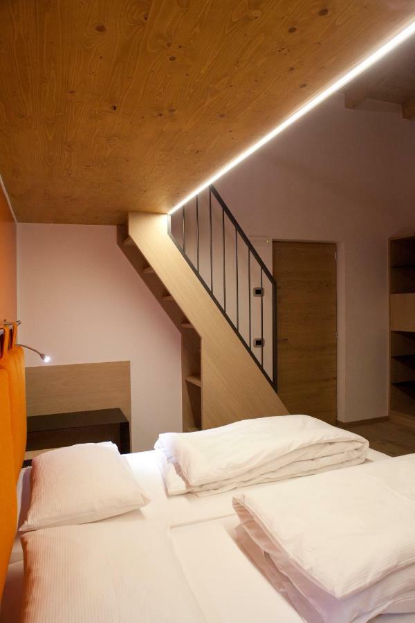 Agritur I Colori Bed & Breakfast Sanzeno Ngoại thất bức ảnh