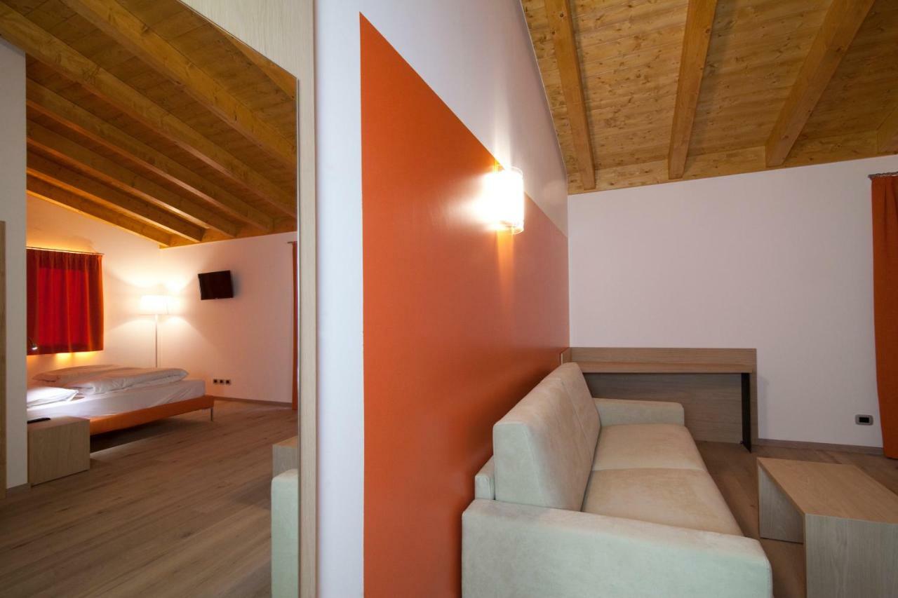 Agritur I Colori Bed & Breakfast Sanzeno Ngoại thất bức ảnh