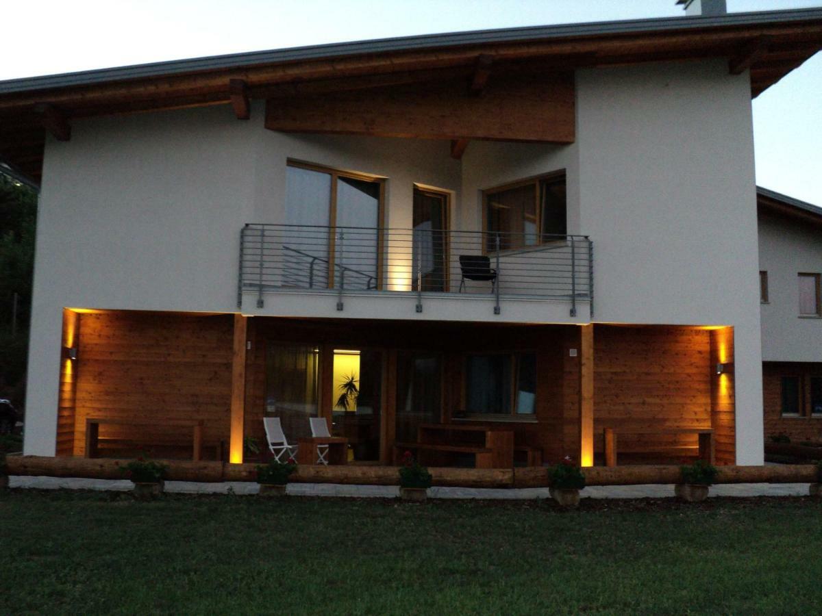 Agritur I Colori Bed & Breakfast Sanzeno Ngoại thất bức ảnh
