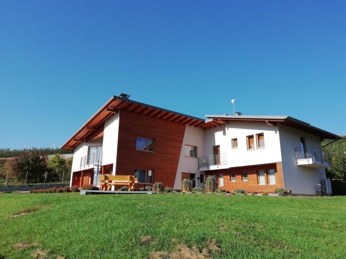 Agritur I Colori Bed & Breakfast Sanzeno Ngoại thất bức ảnh